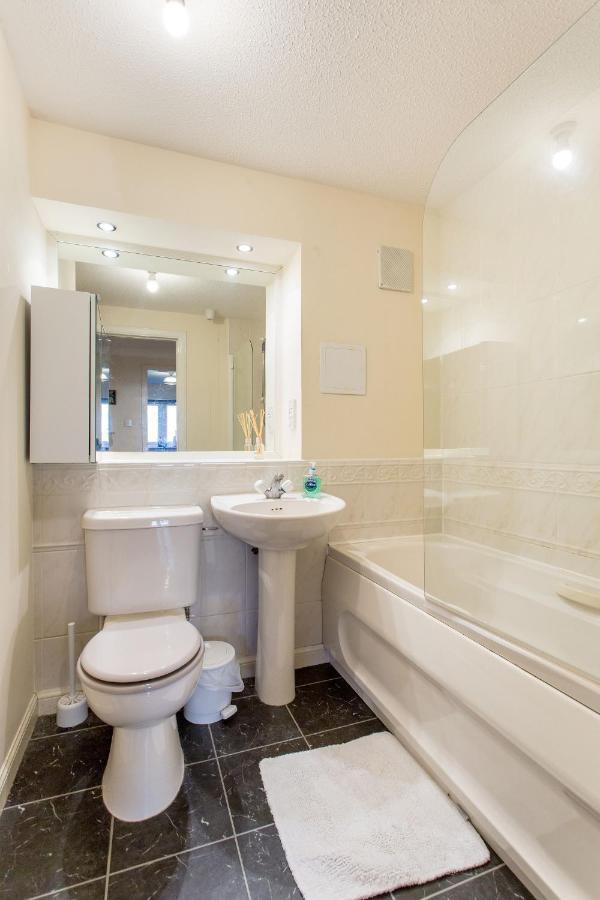 אדינבורו Central & Stylish 3 Bedroom, 2 Bath, Free Parking מראה חיצוני תמונה